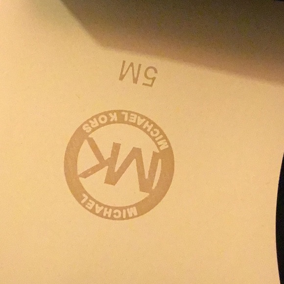 BLACK LEATHER MICHAEL KORS BOOTS - Picture 6 of 6